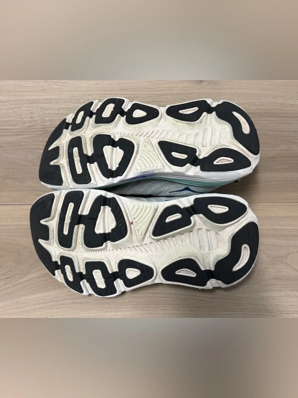 N/A hoka gaviota